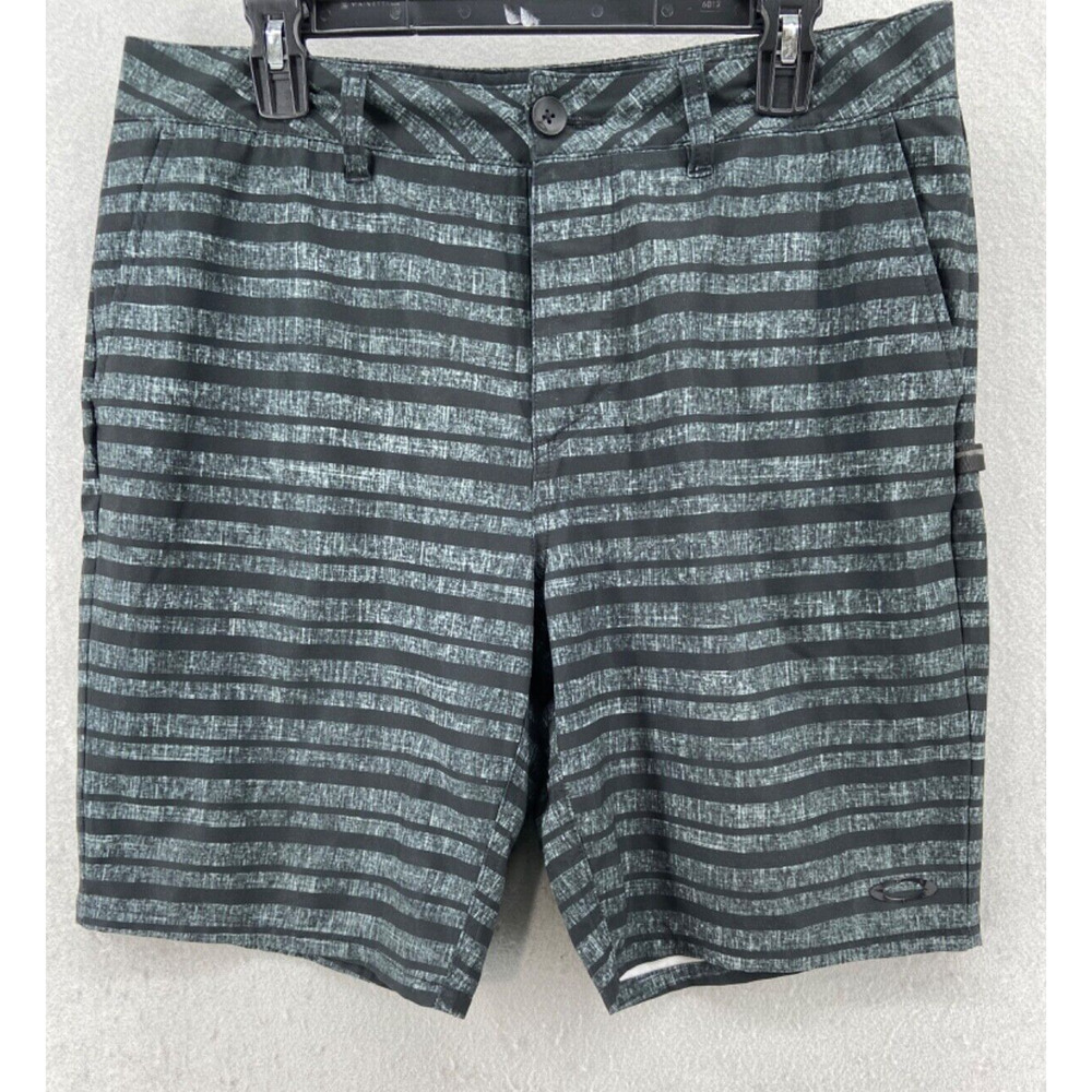 Oakley Shorts Mens Sz 34 Hybrid Board Black Gray Striped Stretch Swim Casual